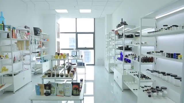 Qingdao Xinte Glass office show