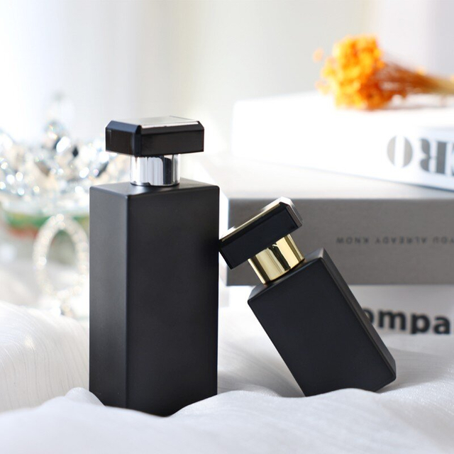 Portable Spray Wholesale 50 ml 100 ml Perfume Bottles Empty Black Color Glass Bottle for Perfume